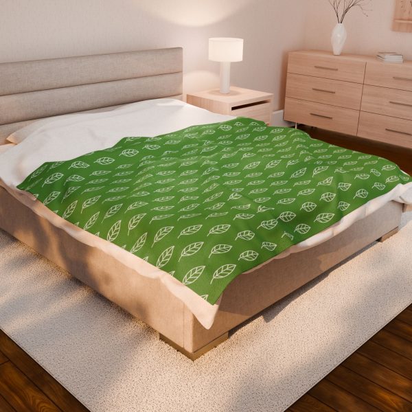 Cozy Leaf Pattern Velveteen Plush Blanket - Perfect for Home Relaxation and Gifting